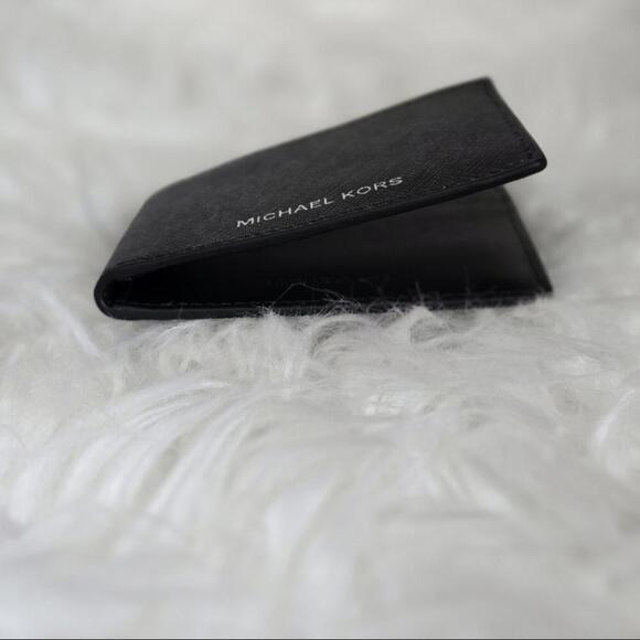 Michael Kors Mens Black Wallet - Picture 4 of 6